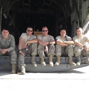 Meet your Posher, Derek